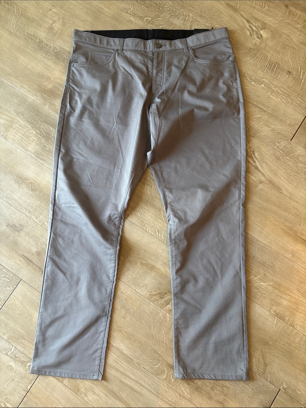 NWT Nike Dri-FIT Slim Fit Athletic Pants in Grey Men’s Size 36 x 32